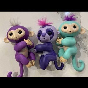 Lot of 3 Fingerlings